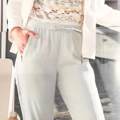 Calça fina Basic com cordão...