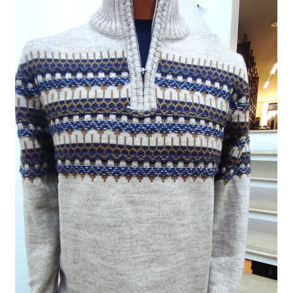 Polo de Fecho em Lã com padrão M156