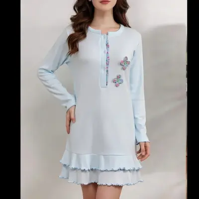 Camisa de noite cardada e curta 207 duas flores e bainha de folhos