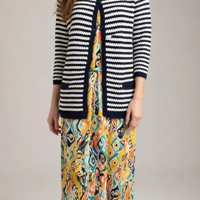 Casaco malha fina ondas...